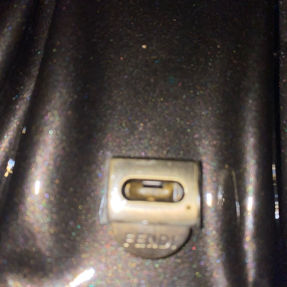 Authentic vintage Fendi leather B. bag (never used, tags still attached) - Picture 6 of 7